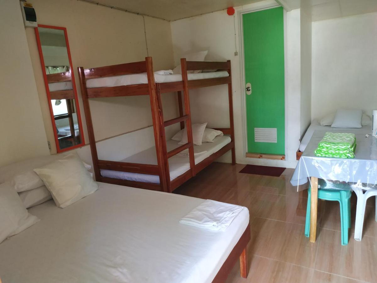 Emoks Guest House Moalboal Ngoại thất bức ảnh