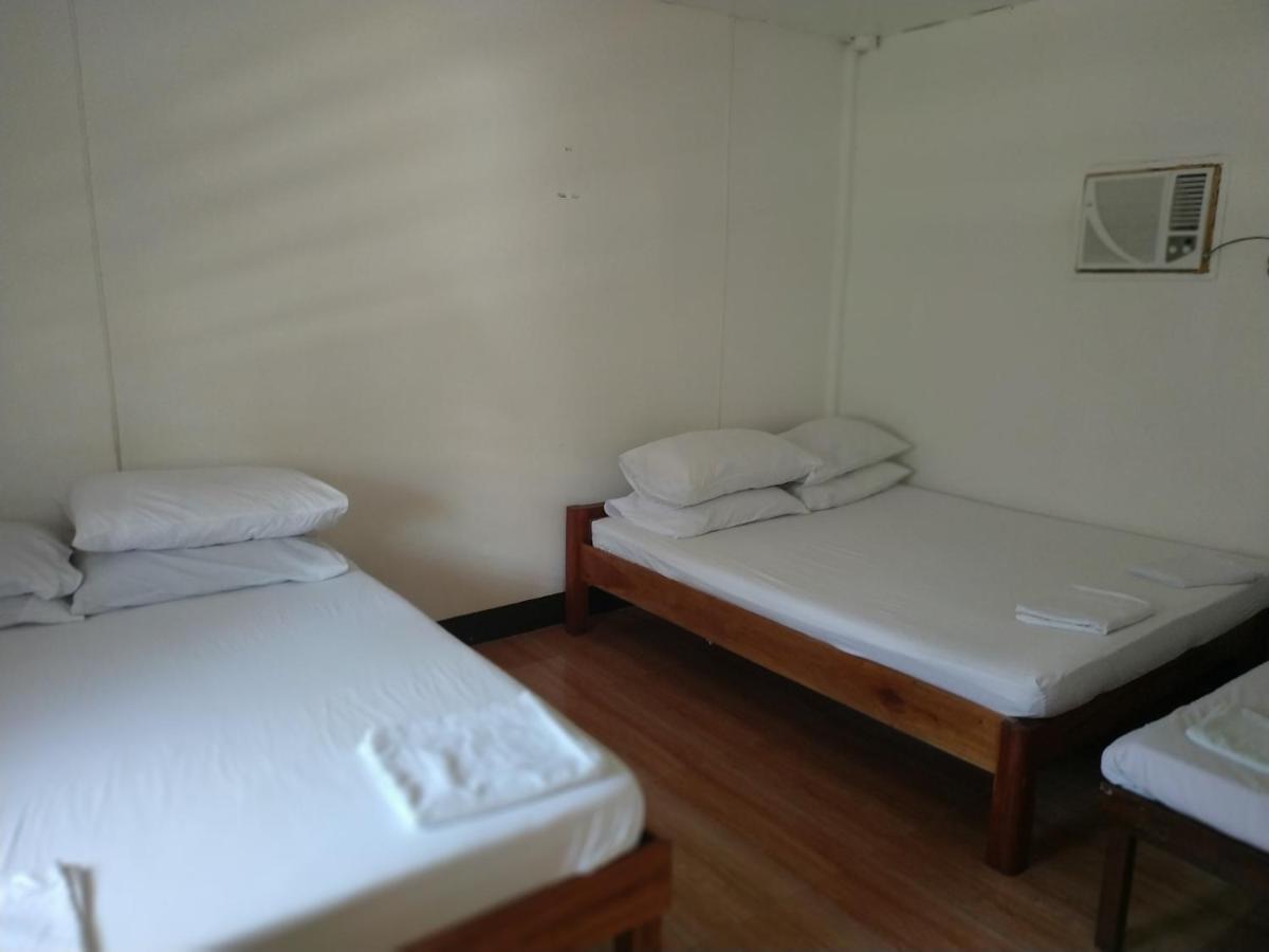 Emoks Guest House Moalboal Ngoại thất bức ảnh