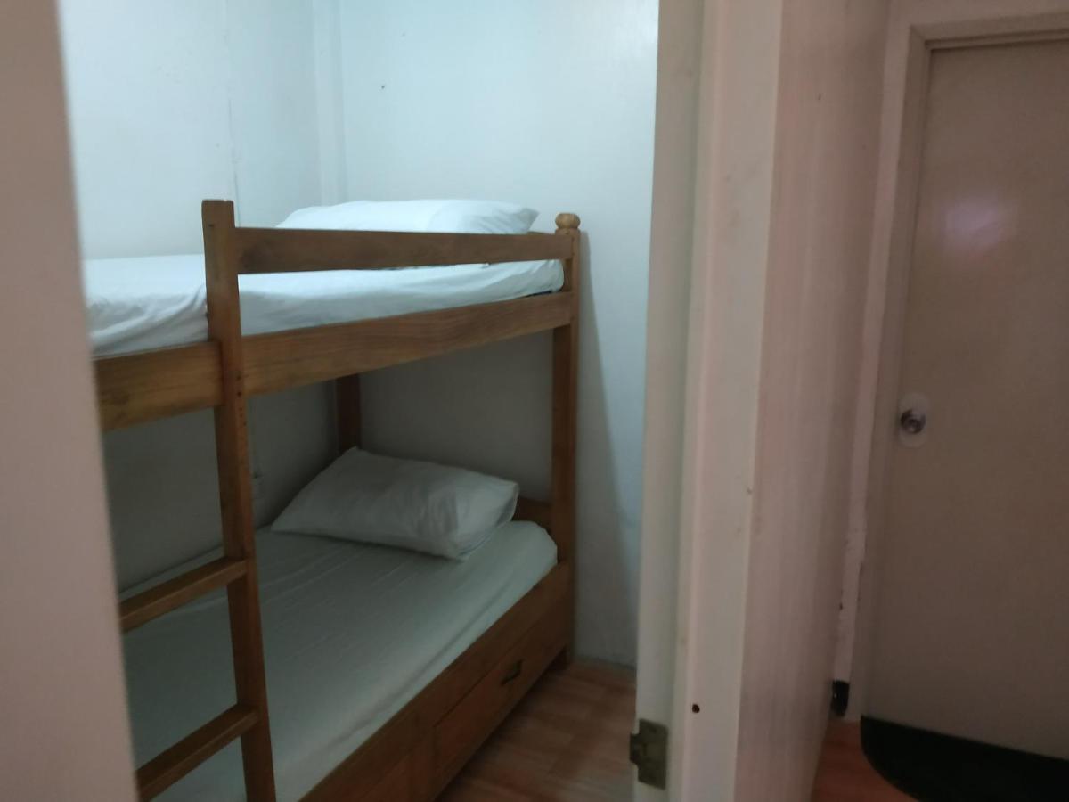 Emoks Guest House Moalboal Ngoại thất bức ảnh