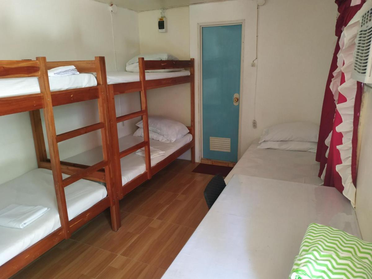 Emoks Guest House Moalboal Ngoại thất bức ảnh