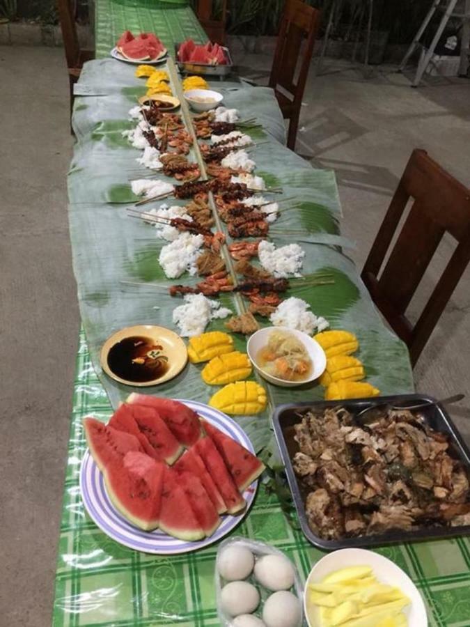 Emoks Guest House Moalboal Ngoại thất bức ảnh